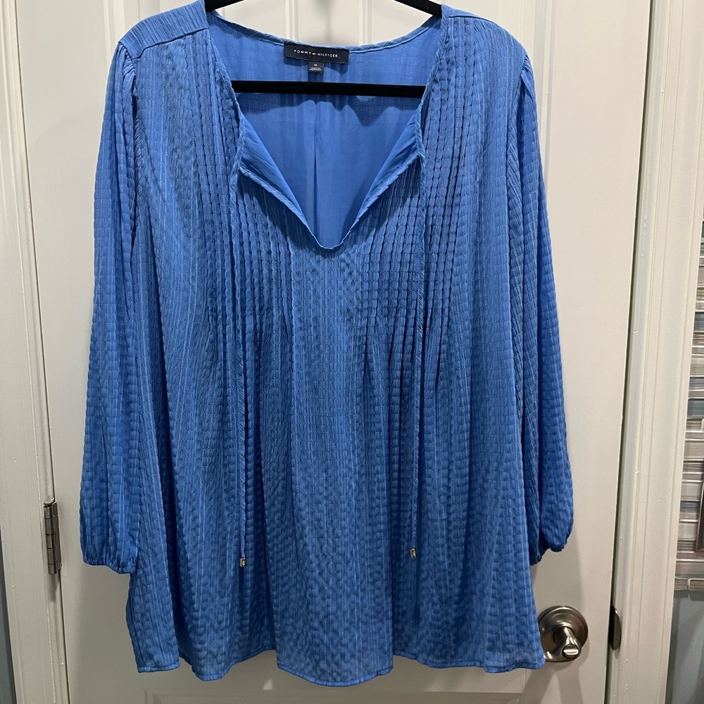 Blue Tommy Hilfiger pin-tucked top. Size 1X.